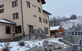 Roua Diminetii Holiday Home