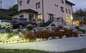 Pensiunea Roua Diminetii Moeciu